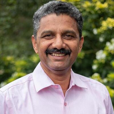 Dr. KM Jayahari